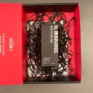 IL MAKIAGE ‘Woke Up Like This’ foundation 120 BNWT